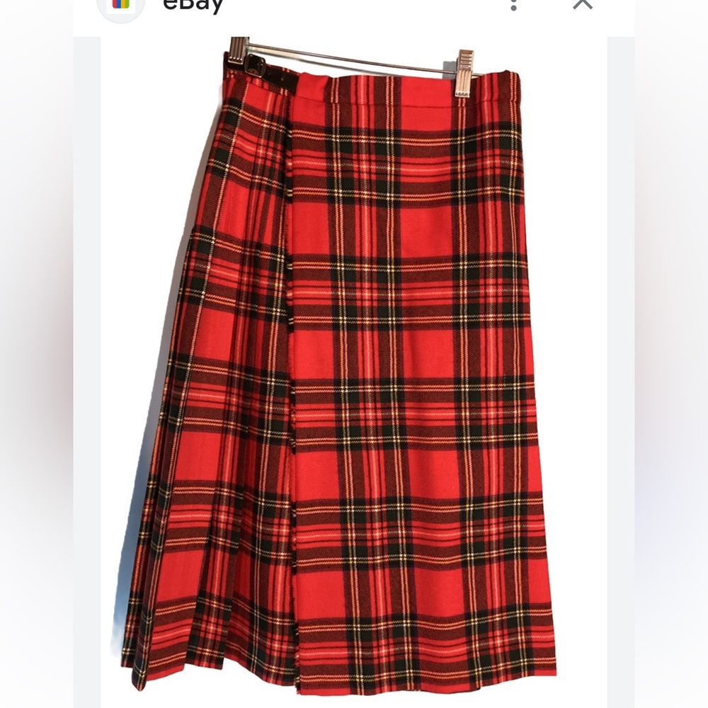 Vintage Scotland Red Plaid Women's Maxi Skirt. 100%Wool Size 10. See measurement